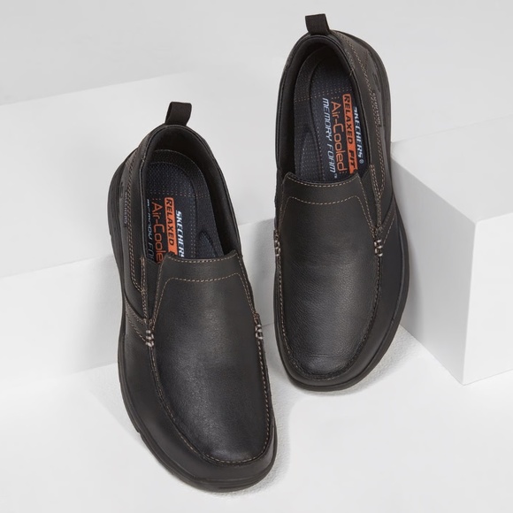 NWOT Skechers Relaxed Fit: Harper - Forde Loafers - Picture 1 of 5